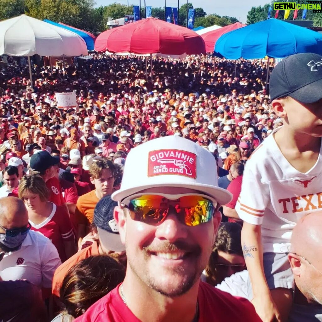 Ryan Merriman Instagram - Well....the game was worth the line to get in! # boomersooner unless they play @okstate .....awesome day👍🥳🍺 also reppin my homie @giovannieandthehiredguns Cotton Bowl