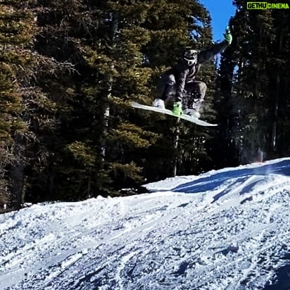 Ryan Merriman Instagram - Flying into the weekend like π€£π€£.....I hope everyone has a blessed weekend, PS... I landed itπ―π....happy #luckoftheirish weekend