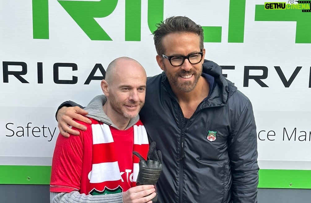 Ryan Reynolds Instagram - Everything I own smells like champagne, beer and grass. I’m still somewhere between giggling and sobbing. This town and this sport is one of the most romantic things on earth. Thank you, @wrexham_afc ⚔️🏴⚔️