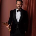 Ryan Reynolds Instagram - Thank you @thecdnacademy for this incredible honour tonight. The day started with a visit to @sickkidsvs with the always magical, @lcharendoff — and finished in a fancy tux, surrounded by some of the smartest, most innovative Canadian artists — all under one roof. I was gobsmacked and emotional as all hell. Styling by: @ilariaurbinati Tuxedo by: @ralphlauren ✂️: @serafinosays 🕰️: @la_californienne Pearls: @marlaaaron 📷: @georgepimentel1