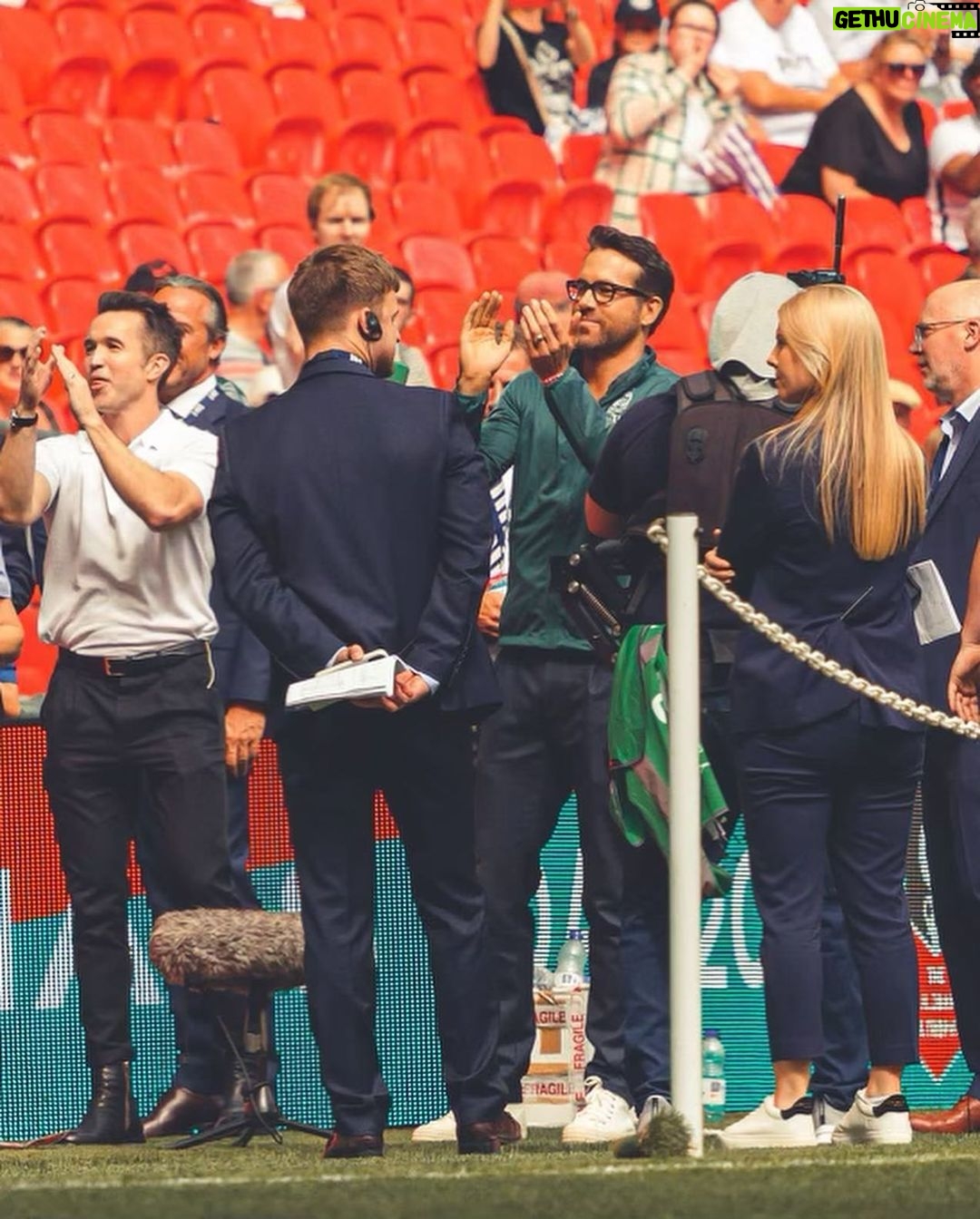 Ryan Reynolds Instagram - Wembley Stadium. Like nothing else… Once again @Wrexham_AFC supporters gave their last drop of blood to this club. Congrats @bromleyfc who played their damn hearts out. Onto the the semi finals this Saturday. LFG #WxmAFC P.S. Watching the match with @DavidBeckham was NEXT LEVEL. @robmcelhenney, #WillFerrell and I gave him fresh perspective on the sport, along with some simple, no fuss style tips.