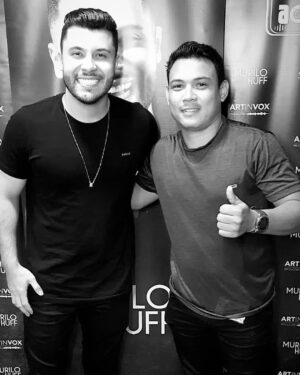 Ryan Vasquez Instagram - Fala @murilohuff arrasou aqui em Humaitá AM!

Foi top demais! Que Deus continue abençoando você, sua família e sua equipe. 

Família olha essa foto foi no aniversário da cidade pensei que tinha perdido essa foto. 

Deixa like viu! 😍
#ryanvasquez #murilohuff 
#Venezuelano #Brasil