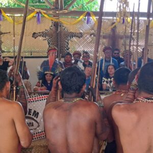 Ryan Vasquez Instagram - Ontem nossa missão foi acompanhar nossa ministra dos Povos Indígenas @guajajarasonia em uma das aldeia na Transamazonica na Br 230 

Muitos caciques no encontro inesquecível com a ministra! 

Muito feliz por ter vivido essa experiência incrível que vivi ontem!