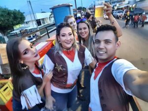 Ryan Vasquez Instagram - Em #humaita 
@aldairlima2009 @fabyscan @crisgama3430 @medjoycinha @barbacanahumaita @cpdelaydebrandao