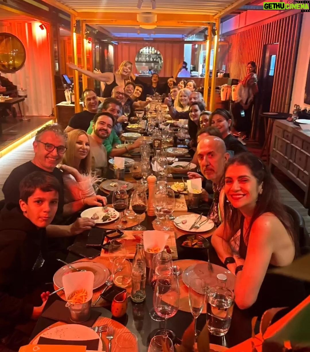 Sílvia Rizzo Instagram - Encontros bons 🇵🇹🇧🇷 Obrigada minha querida @mariananogueira ❤️ Até já! ŌKAH Restaurant & Rooftop
