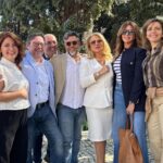 Sílvia Rizzo Instagram - Por iniciativa do @vasckarof Presidente da Junta de freguesia de Santo António, a Praça da Alegria juntou hoje, Dia Mundial do Teatro como forma de homenagem, mais alguns nomes de um grupo de Atores inscritos na calçada. Com o apoio do Presidente da Câmara de Lisboa @c_moedas Muito me honra e muito agradeço! Obrigada Vasco pelo teu cuidado de sempre com o Teatro, com os Atores! 😘 Parabéns a todos! . Viva o Teatro e todas as Artes! . A Praça da Alegria cheia de talentos 🎬 🎭❤️