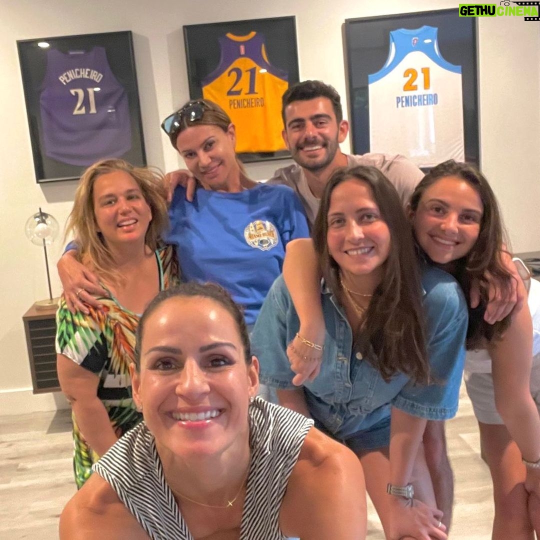 Sílvia Rizzo Instagram - Com a nossa Campeã e excelente anfitriã @tichapenicheiro 🇵🇹 🇺🇸 😘 Miami- Southbeach