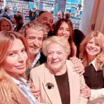 Sílvia Rizzo Instagram - Amigos desde, até….. 🤩 . Foi dia de apresentação de mais um livro da maravilhosa e inspiradora @helena_sacadura_cabral! Não podíamos faltar, sempre juntos! ❤️