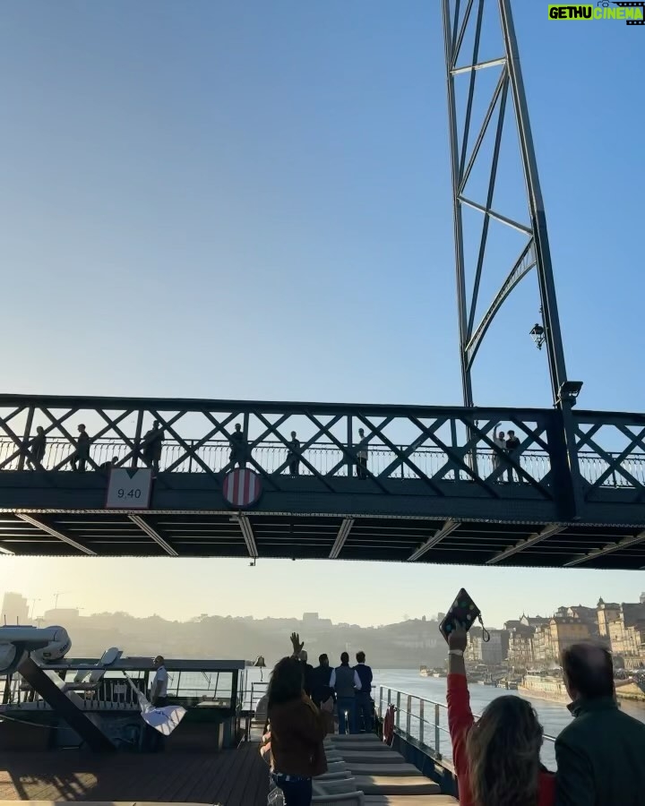 Sílvia Rizzo Instagram - Tantos anos depois voltei ao Douro para um passeio imperdível! . @douroazul #30anosdouroazul 🤩 . Boa semana!
