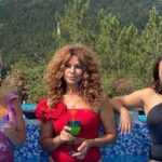 Sílvia Rizzo Instagram – Florinda, São e Aida, lá vão elas de férias com os seus respectivos Bino, Nando e Tomé
Tem tudo para correr bem.
Será? 😎😁
.
Começa hoje esta nova aventura de verão 
@festaefestatvi 
@tvioficial 
#verão #ferias Maldives