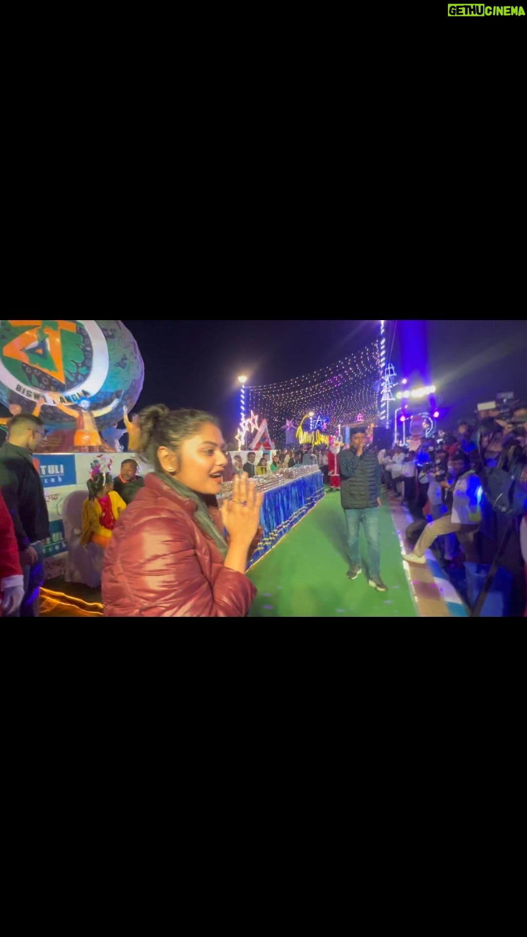 Saayoni Ghosh Instagram - Itβs Christmas time at Patuli, #ward101 ππ
Hallelujah! β¨