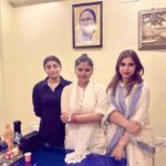Saayoni Ghosh Instagram - Today at bhavan with TMYC state committee members.