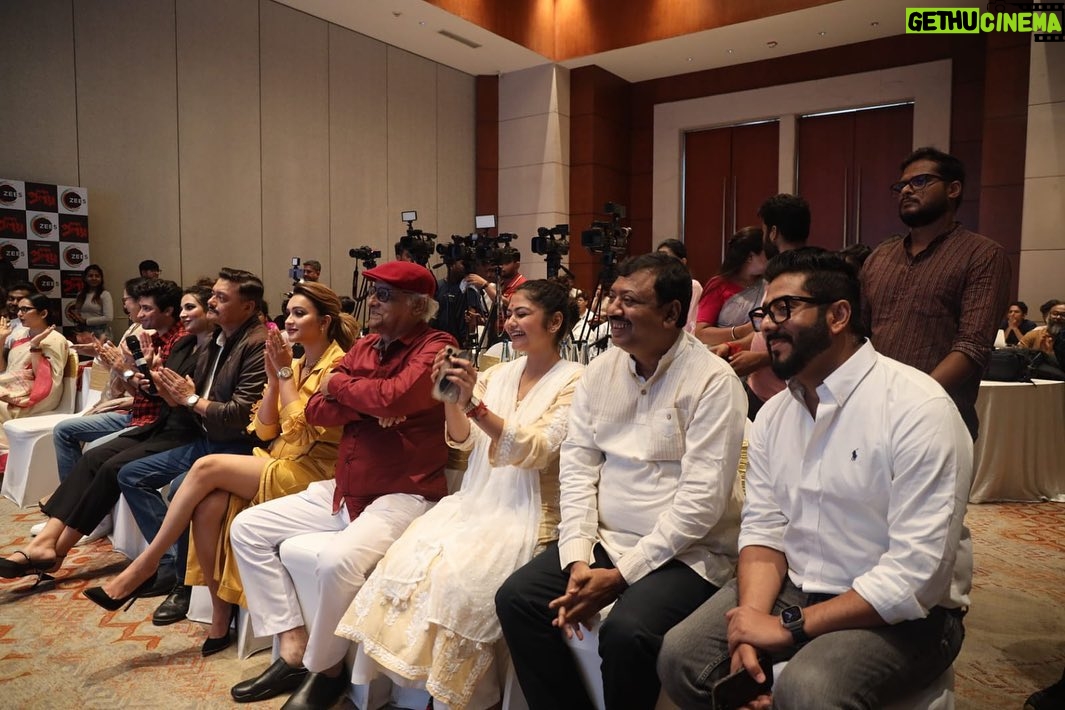 Saayoni Ghosh Instagram - Today at the press conference of #AbarProloy at Hyatt. Streaming on Zee 5 Bangla from 11th August!