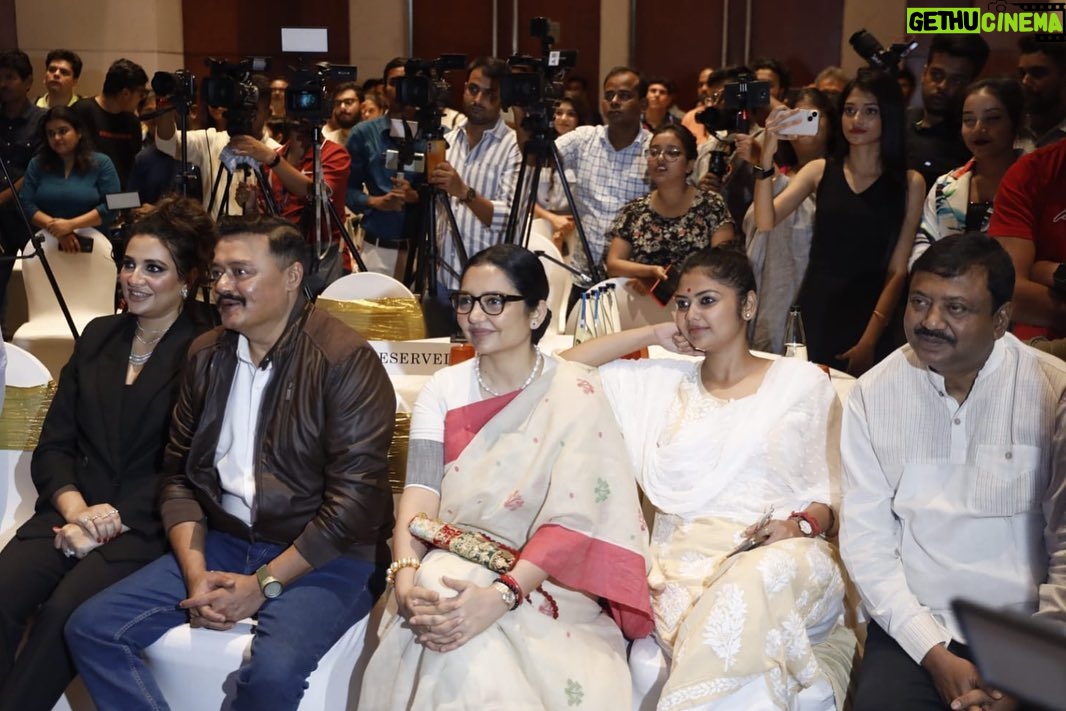 Saayoni Ghosh Instagram - Today at the press conference of #AbarProloy at Hyatt. Streaming on Zee 5 Bangla from 11th August!