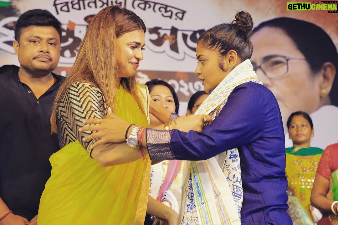 Saayoni Ghosh Instagram - 21stJuly #ShahidDivas prastuti sabha at Maniktala Vidhansabha in presence of senior & youth leadership.
