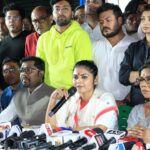 Saayoni Ghosh Instagram - Walking With North Kolkata Trinamool Youth Congress & Pradesh Trinamool Youth congress…for Swamiji!🙏🏻
