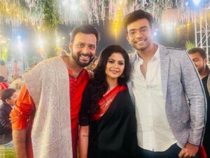 Saayoni Ghosh Instagram - It’s official bibaho diaries! happy weddingsss @i_sauravdas @darshanabanik ❤️