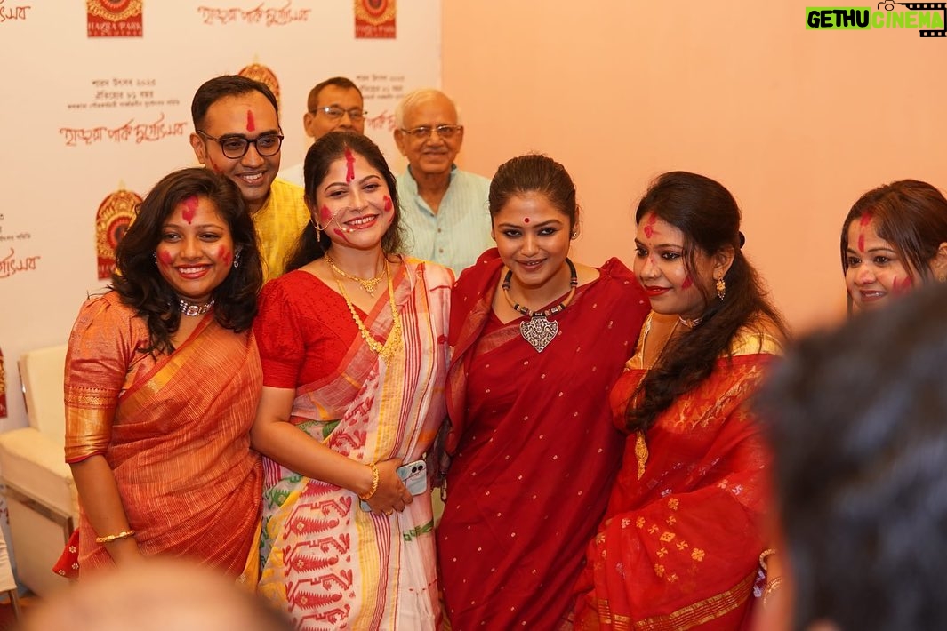 Saayoni Ghosh Instagram - Twas all about shindoor khela…❤️