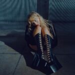 Sabrina Carpenter Instagram - @whowhatwear shot by the incredible @dennisleupold ♡