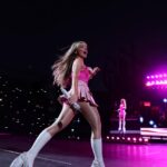 Sabrina Carpenter Instagram - Buenos Aires Eras tour you fully reprogrammed my eardrums. i can’t believe how magical those 3 nights were. everyone say thank you Taylor:’) see you very soon Rio 🇧🇷