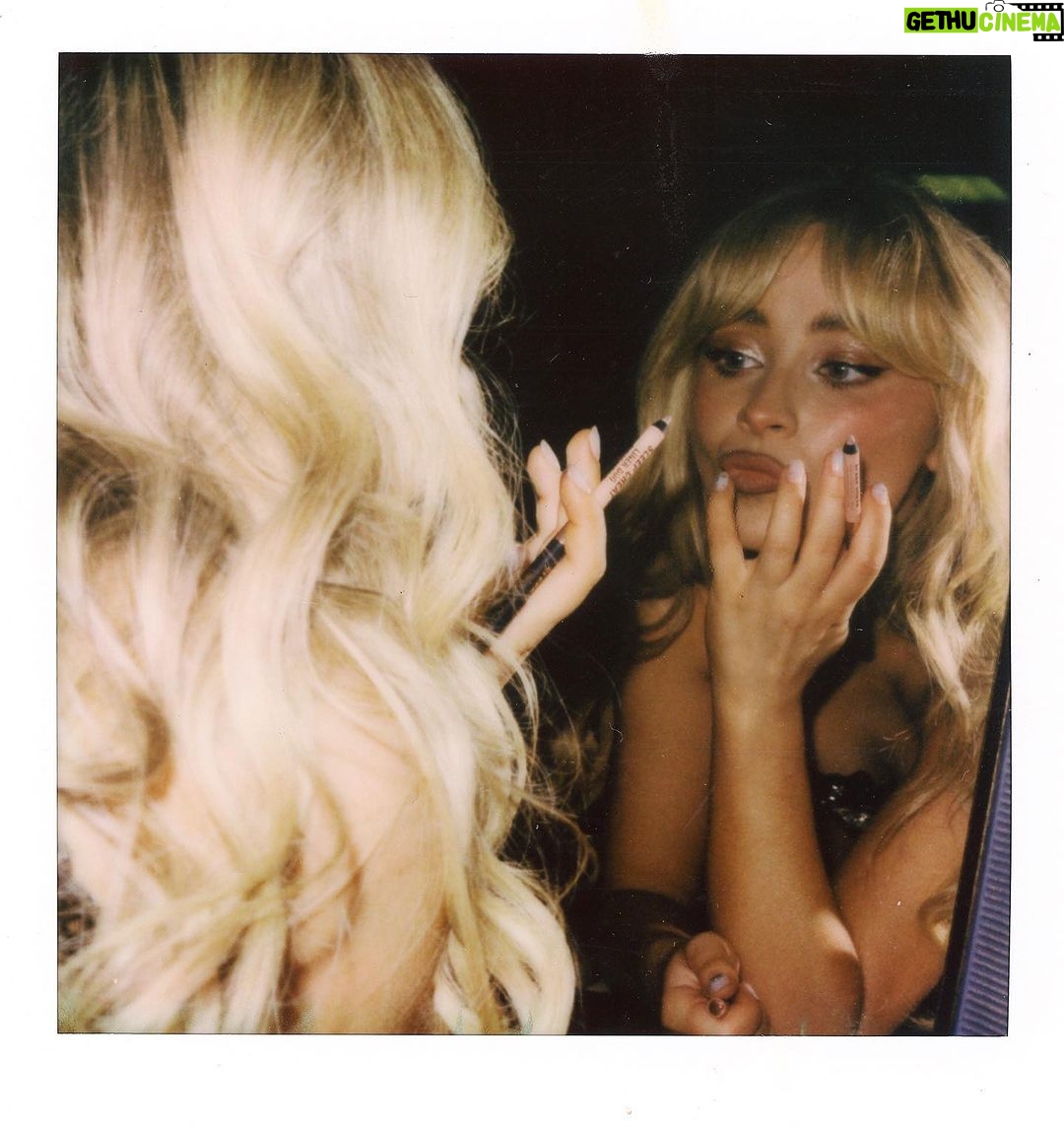 Sabrina Carpenter Instagram - @frolovheart 🤍🤍🤍