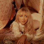 Sabrina Carpenter Instagram - @voguephilippines by @shairaluna 🤍