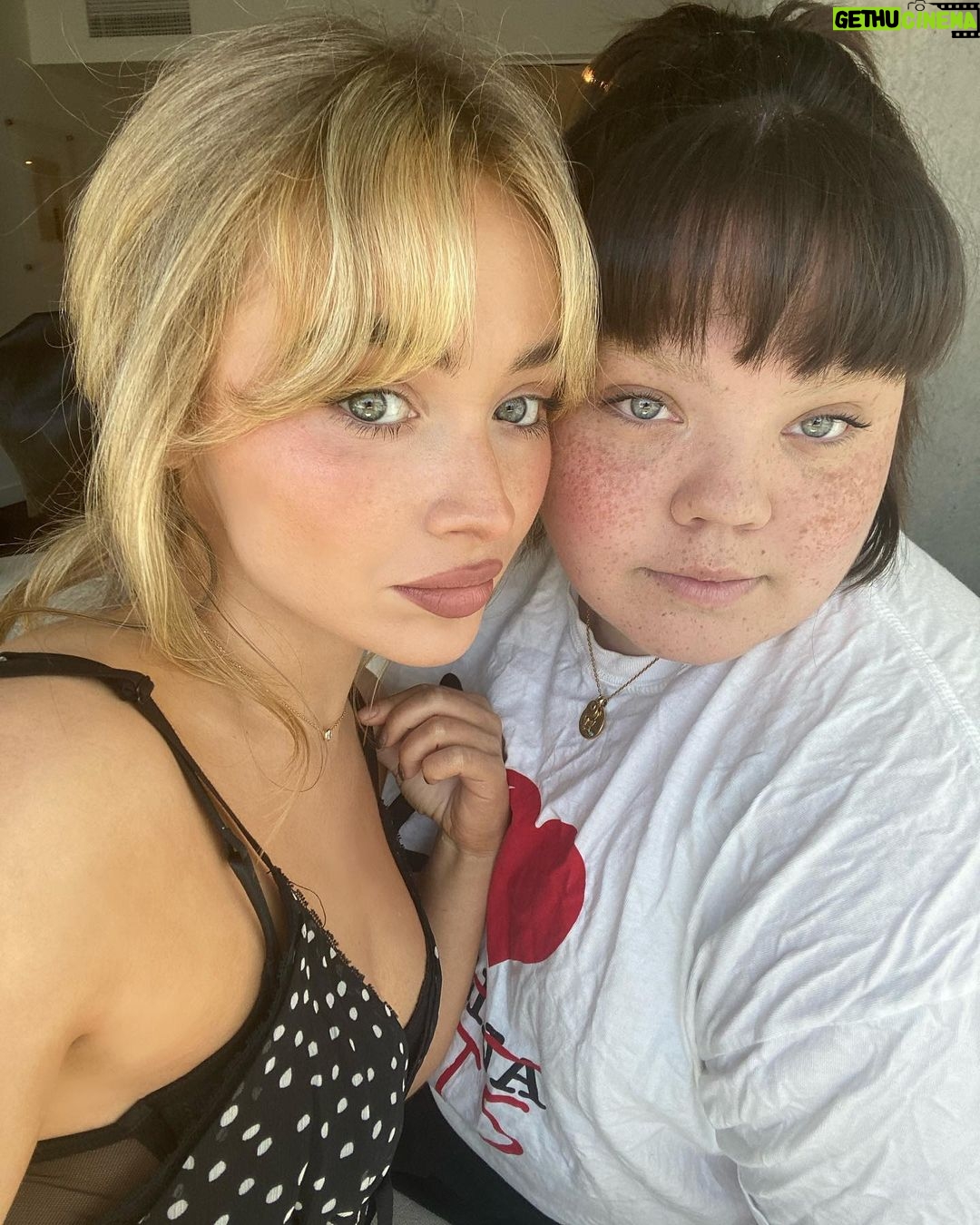 Sabrina Carpenter Instagram - i lost a bet Email-Ninja