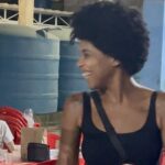 Sabrina Sato Instagram - Aqui é @swingueiradenoel ! Aqui é @unidosdevilaisabel ! Sou da Vila não tem jeito Comigo eu quero respeito Que meu negócio é sambar Se voce não acredita Por favor não me complica Deixa esse papo pra lá… 💙💙💙💙💙