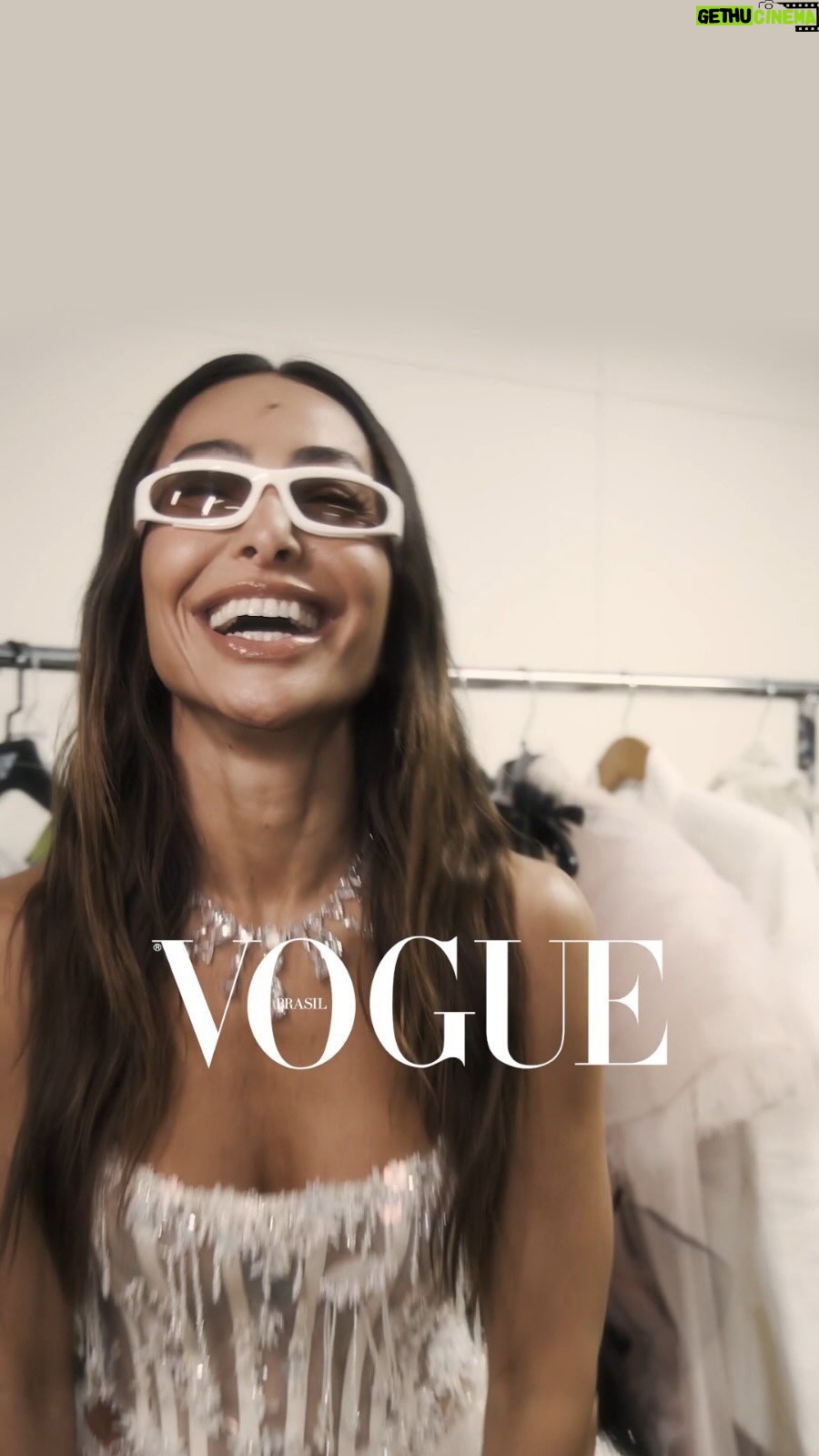 Sabrina Sato Instagram - Qual foi o look mais icônico que @SabrinaSato vestiu no #BailedaVogue? Ela acredita que vai se superar na edição de 2024, mesmo depois de ter se fantasiado de pantera cor–de-rosa, usado um vestido ultracolorido do japonês @tomokoizumi e uma produção coberta de flores da artista venezuelana @vic.toriaruiz. Neste ano, a apresentadora conta que irá celebrar seu aniversário na nossa festa de gala e diz que sua paixão pelo #Carnaval vem da infância. Por aqui, já estamos na contagem regressiva para o #BailedaVogue2024, que acontece no dia 3/02, no @belmondcopacabanapalace. Vídeo: @callaloostudio Coordenação digital: @paulamello_ e @thiagobaltazar