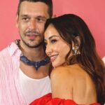Sabrina Sato Instagram - #LETLOVE 💕 Sabrina Sato e João Vicente de Castro juntos novamente, mas dessa vez para apresentar o reality show “Let Love”. 💘 Os cinco primeiros episódios já estão disponíveis hoje, 13/11, no @globoplay e você assiste à estreia a partir de 22h30 no @multishow . 🔥 No elenco, pessoas solteiras de diferentes regiões do Brasil conhecem possíveis pretendentes. Vamos acompanhar os momentos de conquista entre eles, declarações de amor, DRs e, claro, também encontros bem calientes! 🥵 Bora? [📸: Marcos Serra Lima/gshow/Brazil News] #Famosos