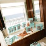 Sabrina Sato Instagram - Onde o Rio Começa​ Comemore os 100 anos do Copa e explore as histórias por trás do nosso icônico hotel com o novo livro, ‘Copacabana Palace: Onde o Rio Começa’. Este livro deslumbrante, escrito por Francisca Mattéoli, conta a lendária história do Copacabana Palace, desde seu início extraordinário até o destino contemporâneo e elegante que é hoje. ​ Compre seu exemplar: link na bio.​ Where Rio Starts​ Celebrate 100 years of the Copa and explore the stories behind our iconic hotel with a new book, ‘Copacabana Palace: Where Rio Starts’.​ This sumptuous book, written by Francisca Mattéoli, tells the legendary story of Copacabana Palace, from its extraordinary beginnings to the contemporary and stylish destination that it is today. ​ Buy your copy: link in bio.​ #TheArtOfBelmond​ #Copacabana​ #RiodeJaneiro​ #100doCopa Copacabana Palace, A Belmond Hotel