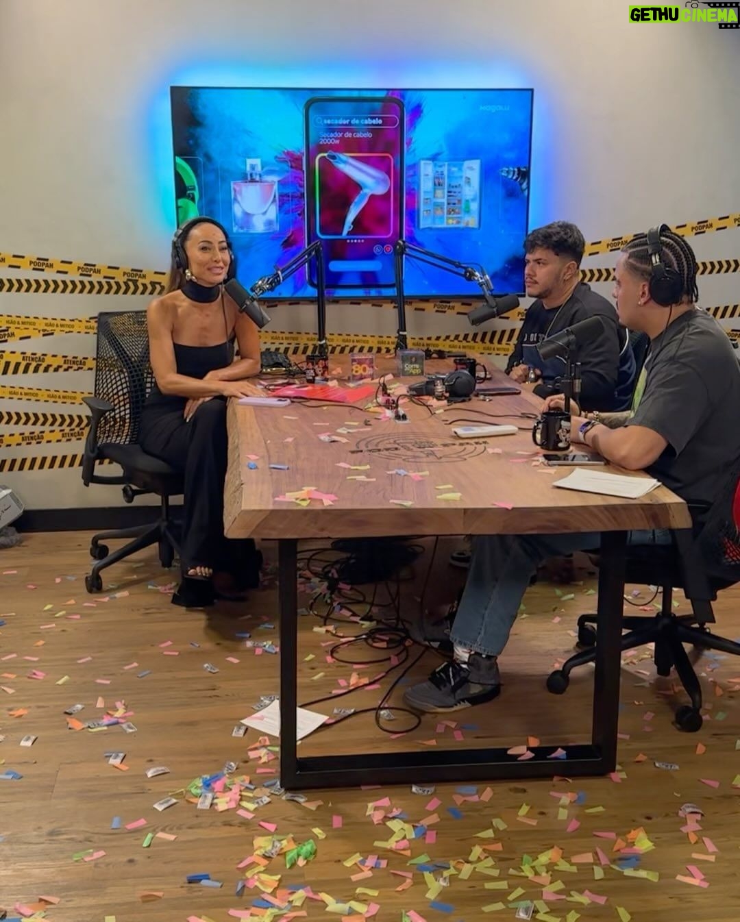 Sabrina Sato Instagram - Entrei pro time do @igao e @mitico e s贸 vou namorar em 2025 kkkk Obrigada meninos! Foi demais nossa rapidinha 馃槀 @magazineluiza #BlackDasBlacks
