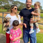 Sabrina Sato Instagram - Dia 12 de novembro é uma data muito especial na minha vida pq foi quando ganhei o meu irmão. Meu irmão caçula (apesar da pouca diferença de idade) cuidava dele na infância como um filho, levava ele até no colo na perua da escola. E nós sempre fomos grudados. Cuido dele e ele de mim, e é assim desde criança e vai ser assim pra sempre. O karin se preocupa com a família toda, quer o bem de todos... E como bom escorpião, defende quem ama pra sempre, pq ama demais, se entrega pq é intenso e é forte pq é de verdade. Meu irmão, te admiro tanto e te amo pra sempre. O Arthurzinho tem sorte de ter este grande pai com ele pra ama-lo, protege-lo e ensina-lo. Um grande exemplo de ser humano, de irmao, pai, filho! Te amamos muito, tio Karin! Pra sempre! Feliz aniversario. 🥰❤️👏🏽😍😘