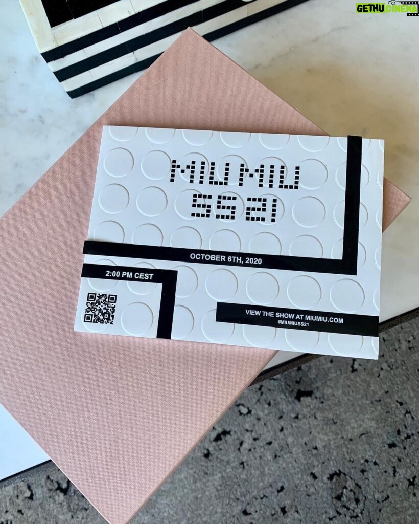 Sadie Sink Instagram - first virtual @miumiu show did not disappoint.