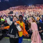 Sadie Sink Instagram - Argentina and Brazil you are incredible, beautiful and LOUD! Thank you for the love and support! 🇦🇷🇧🇷 @netflixbrasil @netflixlat #netflixencomiccon #argcomiccon #ccxpnanetflix