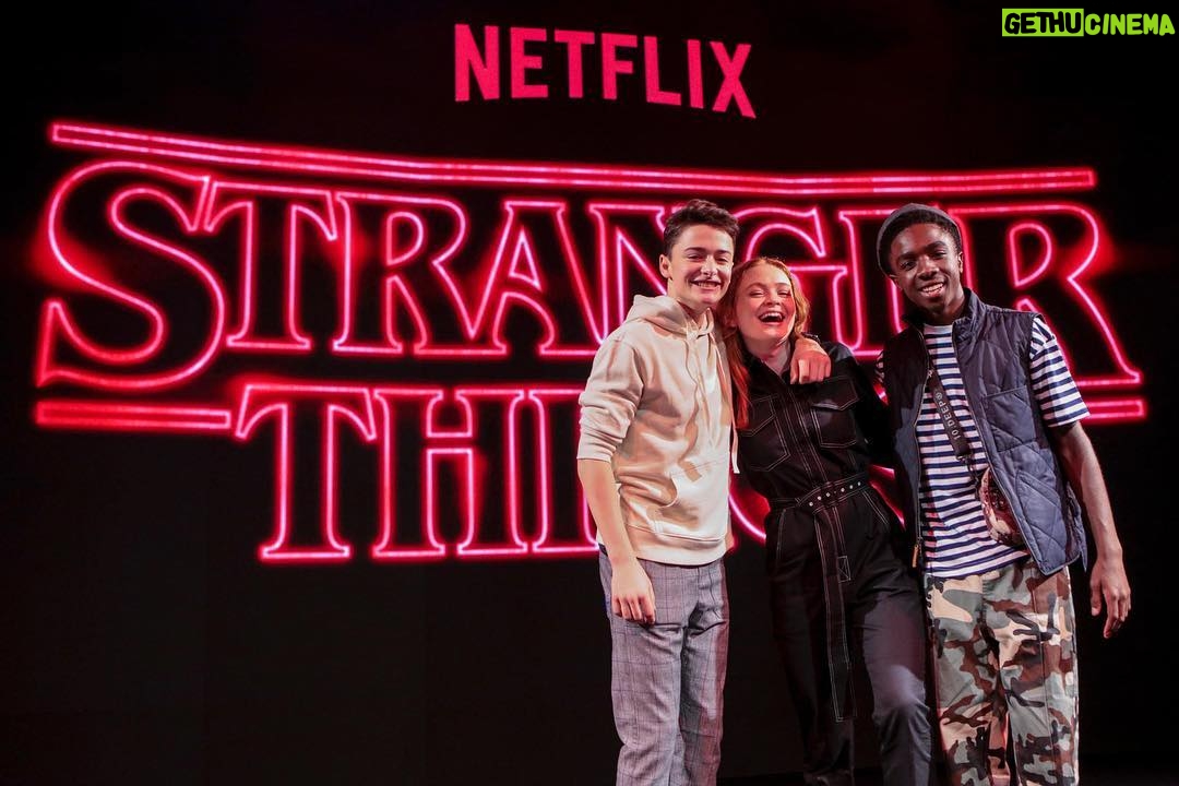 Sadie Sink Instagram - Argentina and Brazil you are incredible, beautiful and LOUD! Thank you for the love and support! 🇦🇷🇧🇷 @netflixbrasil @netflixlat #netflixencomiccon #argcomiccon #ccxpnanetflix