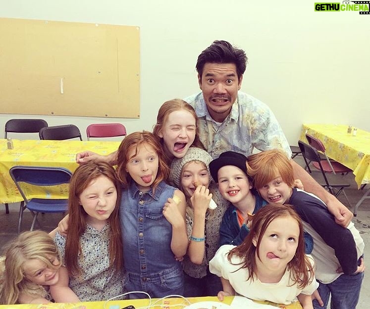 Sadie Sink Instagram - Congrats to the incredible cast and crew of #glasscastlemovie 🎉 I loved every minute I was there and I miss my crazy family❤😜 #thatsawrap
