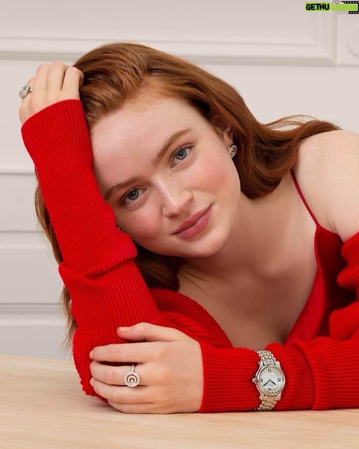 Sadie Sink - 2.7 Million Likes - Sharing my happy resolutions for 2022 with @chopard ❤️