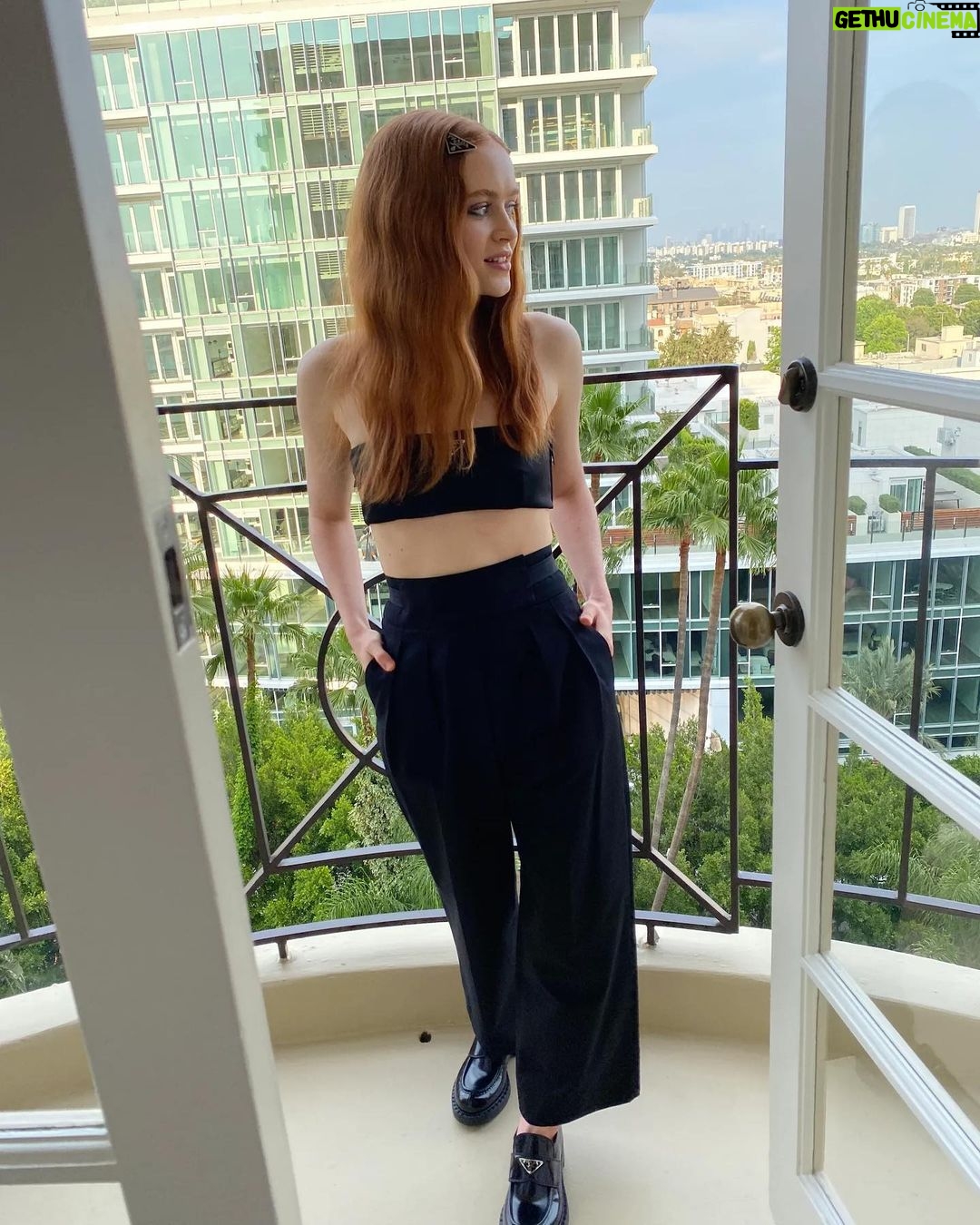 Sadie Sink - 2.7 Million Likes - A 24 hour whirlwind in LA. Big thanks to my dream team for the hustle🖤 #fearstreet