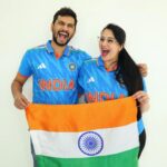 Sai Lokur Instagram - Mumma Daddy and Junior all set to cheer India... Chak de! You have all our support and best wishes. Bleed blue and get that trophy back home 💙 #india #indiaworldcup #worldcupfinal #worldcupfinal2023 #worldcupfever #indiancricketteam #bcci #indiancricket #indvsaus #cricketworldcup #cheerforindia #bleedblue #lehrado #chakdeindia #win