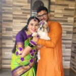Sai Lokur Instagram - And the brother to be is as excited as we are ❤️ @furballmocha [Baby Shower, Dohal jevan, dohale, mom to be, dog, pet, pregnancy diaries, Floral jewelry, green saree, aai, baby shower celebrations, shih tzu] #babyshower #shihtzu #babyshowerreels #floraljewellery #floraljewelry #aai #Maa #momreels #momtobe #getreadywithme #ootd #dohaljevan #babyshowerphotoshoot #maternityphotoshoot #pregnancyreels #banibani #greensaree #traditional #trendingreels #function