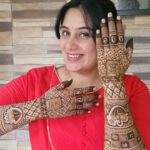 Sai Lokur Instagram - And a traditional dohal jevan is on its way.. So here is my mehndi 🥰 (Baby Shower mehndi, dohal jevan mehendi, mehndi designs, mom to be mehendi) #parihoonmain #babyshowerreels #mehendireels #babyshowermehndi #babyshowermehendi #dohaljevan #mehendi #latestmehndidesign #babymehndi #trendingreels #mehndi #mehandidesign #babyshower #momtobe #momtobereels