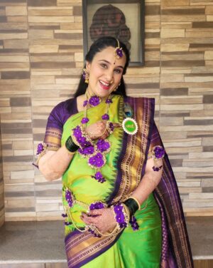Sai Lokur Instagram - And the brother to be is as excited as we are ❤️
@furballmocha

[Baby Shower, Dohal jevan, dohale, mom to be, dog, pet, pregnancy diaries, Floral jewelry, green saree, aai, baby shower celebrations, shih tzu]

#babyshower #shihtzu #babyshowerreels #floraljewellery #floraljewelry #aai #Maa #momreels #momtobe #getreadywithme #ootd #dohaljevan  #babyshowerphotoshoot #maternityphotoshoot #pregnancyreels #banibani #greensaree #traditional #trendingreels #function