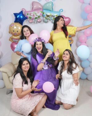 Sai Lokur Instagram - My Fairy-tale Baby Shower 🤰
I truly feel like a princess ❤️
And my dear friends made it so special for me...
#grateful 

Gown - @momswardrobe2020 
Jewelry - @mrugasart 

#babyshowerwithfriends  #maternityphotoshoot #babyshowerphotoshoot
#babyshower #babyshowerlook #babyshoweroutfit #babyshowergown #maternitygown #floraljewellery
#babyshowerjewellery #babyshowergown #maternityphotoshootideas
#princessdiaries #fairytale #purple #ombre #photoshootgowns