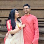 Sai Lokur Instagram – All decked up for Durga Pooja 😇

#durga #durgapooja #ambemaa #jaimatadi #maataji #navratri #maadurga #aigirinandini #trendingreels #trendingsongs #navratrireels #bengaligirl #bengalisaree #durgapuja #bhavani #aai #mahalakshmi #bengalicouple #husbandandwife #couplegoals