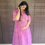 Sai Lokur Instagram – When your pregnancy glow is on point!

Flaunting this gorgeous kaftan from @momswardrobe2020

[Pregnant, pregnancy, pregnant woman, mom to be, maternity, maternity wear, pregnancydiary]

#pregnancyreels #pregnant #reelsindia #trendingreels #momtobereels #momtobe #pregnancyjournal #pregnanyjourney