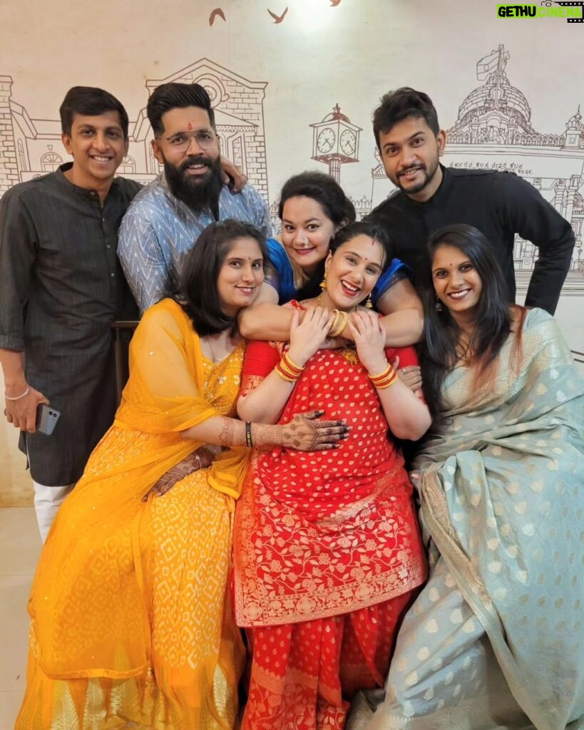 Sai Lokur Instagram - Blessed with the best🥰 [Friends, friendship, Friends for life, BFF, love]