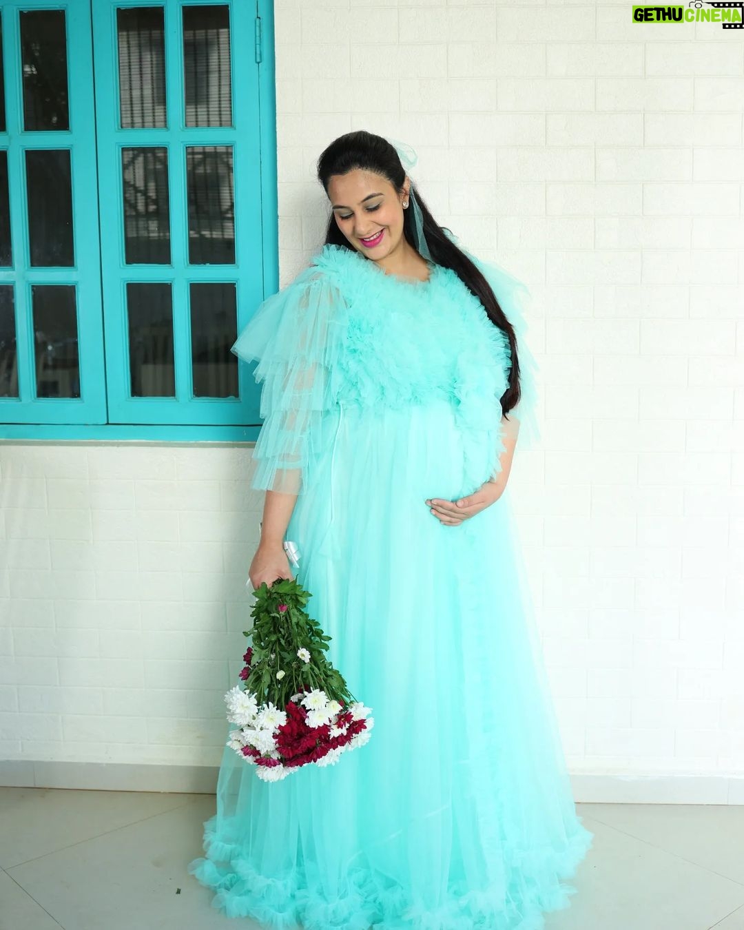 Sai Lokur Instagram - Straight out of a fairytale. Outfit - @fragrance_designs (Maternity photoshoot ideas outdoor, Maternity outfits, Maternity photoshoot gowns, girl or boy, gender reveal, swirl, mom to be, pregnancy photoshoot) #maternityphotography #maternityphotoshoot #maternityphotoshootideas #maternityclothing #maternityoutfit #maternityphotoshootindia