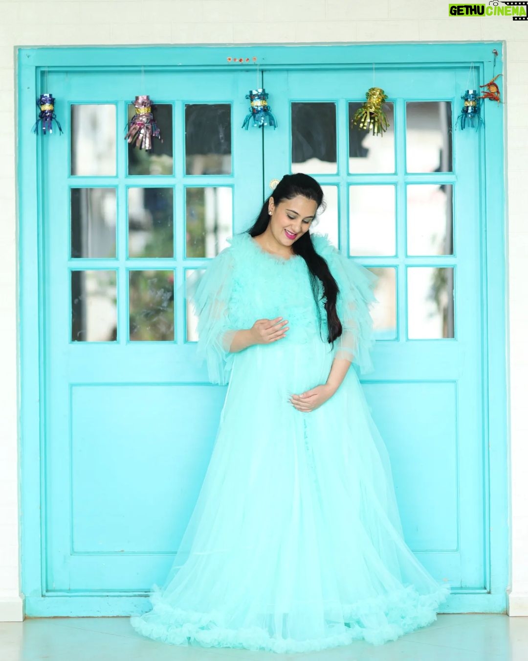 Sai Lokur Instagram - Straight out of a fairytale. Outfit - @fragrance_designs (Maternity photoshoot ideas outdoor, Maternity outfits, Maternity photoshoot gowns, girl or boy, gender reveal, swirl, mom to be, pregnancy photoshoot) #maternityphotography #maternityphotoshoot #maternityphotoshootideas #maternityclothing #maternityoutfit #maternityphotoshootindia