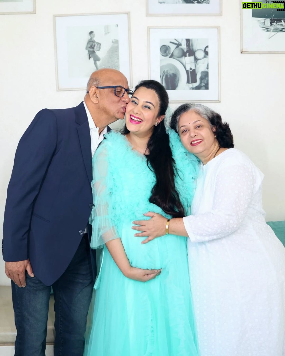Sai Lokur Instagram - And finally the grandparents to be, have made an appearance on my social media in the last days of my pregnancy 😅 A super excited lot of family awaits your arrival Baby Roy! Your gonna be pampered and how❤ Cant wait to experience it all. #babyarrival #babyontheway #parentstobe #grandparentstobe #grandparents #babyprep #excitement #awaiting #maternityphotoshootindia #maternityphotoshootideas #maternityphotoshoot #maternity #photoshoot #photography #momtobe